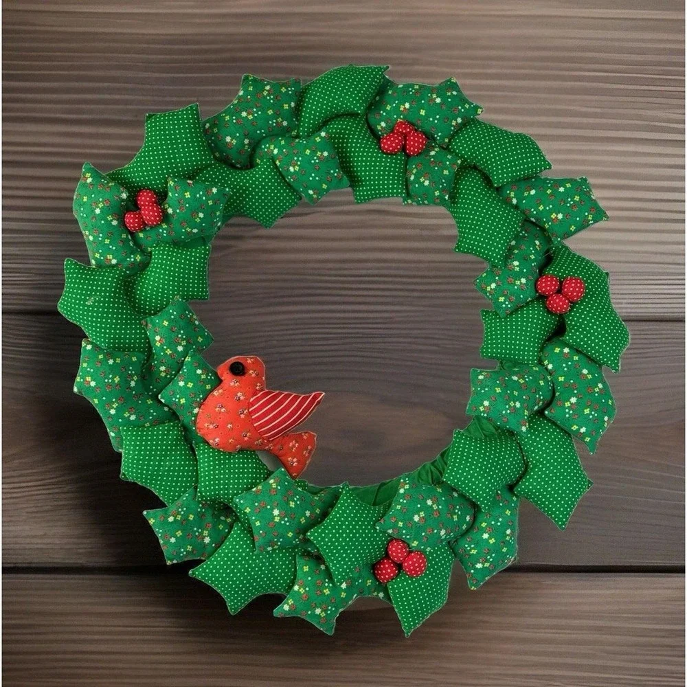 Vtg‎ Handmade Fabric Christmas Wreath Patchwork Stuffed Puffy Retro 80s 23